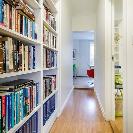 Glad'S Guesthouse Рейкявик Екстериор снимка