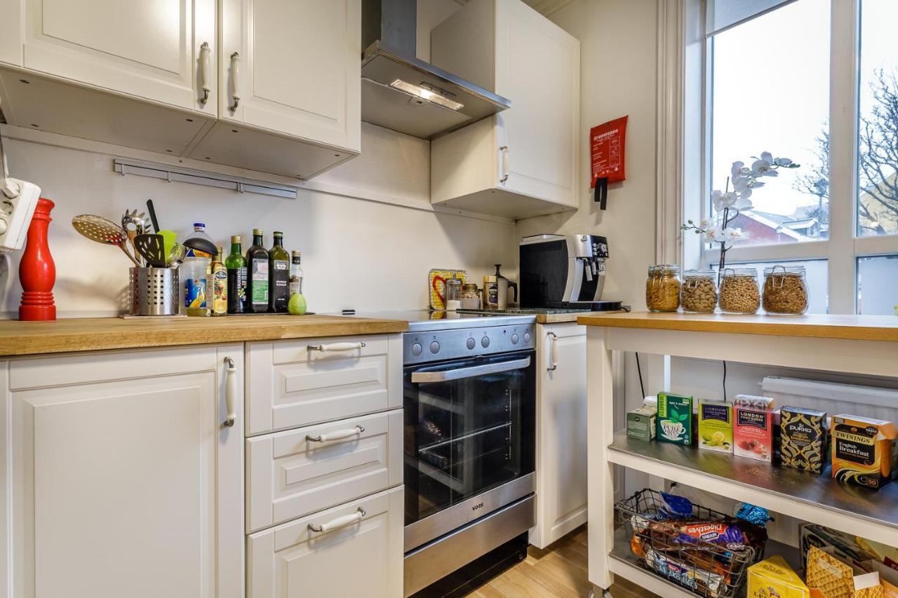Glad'S Guesthouse Рейкявик Екстериор снимка
