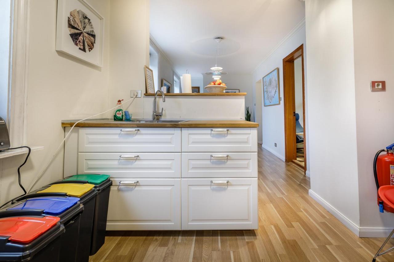 Glad'S Guesthouse Рейкявик Екстериор снимка