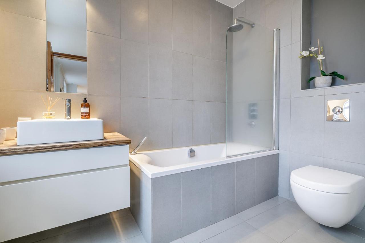 Glad'S Guesthouse Рейкявик Екстериор снимка